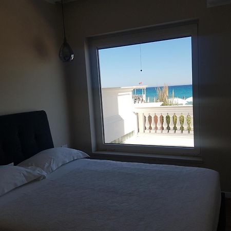 Blu Sea Apartments ปิเอตราลิกูเร ภายนอก รูปภาพ