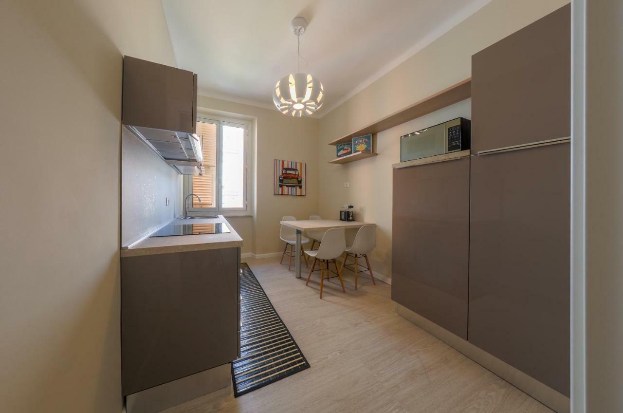 Blu Sea Apartments ปิเอตราลิกูเร ภายนอก รูปภาพ